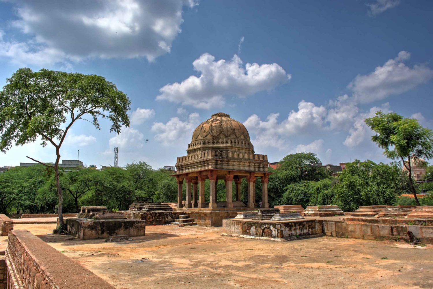 Geheime en griezelige ruïnes van Mehrauli Archaeological Park