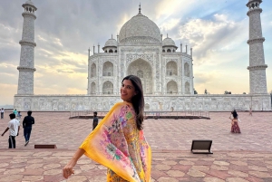 Überspringe die Warteschlange Taj Mahal Tour mit privatem Tourguide