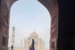 skip the line taj mahal tour with private tour guide