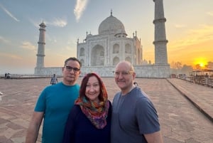 skip the line taj mahal tour with private tour guide