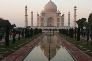 skip the line taj mahal tour with private tour guide