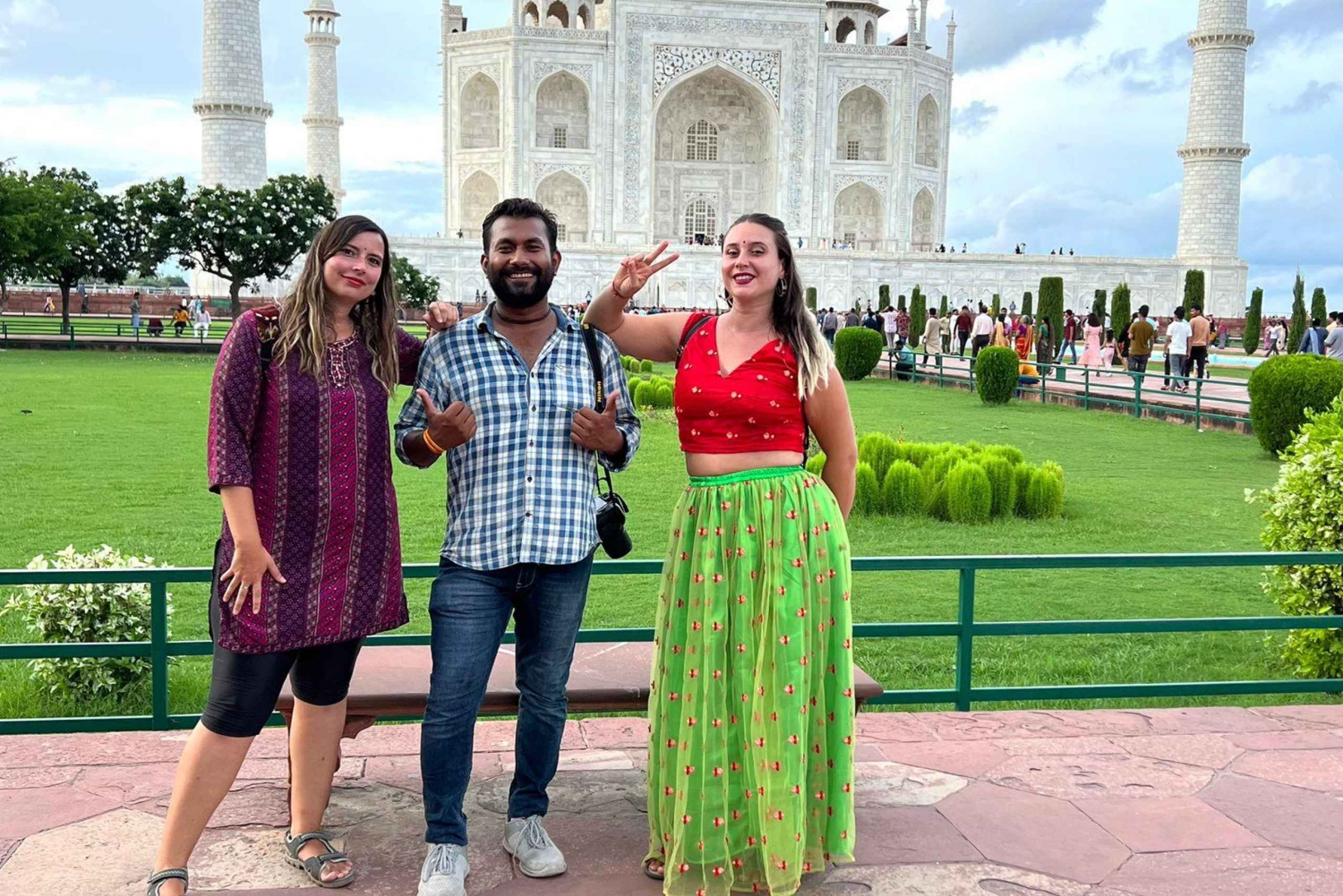 Excursão de meio dia de carro ao Taj Mahal, ao Forte de Agra e ao Baby Taj