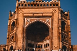 Tour del Taj Mahal, del Forte di Agra e di Fatehpur Sikri con il treno Gatimaan