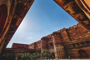 Tour del Taj Mahal, del Forte di Agra e di Fatehpur Sikri con il treno Gatimaan