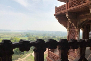 Taj Mahal & Agra Tour with Skip the Line Entry & Transfer