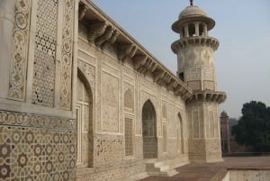 Vanuit Delhi: Taj Mahal, Agra Fort, Baby Taj privétour