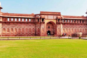 Agra: Tour guiado del Taj Mahal con entrada rápida