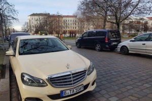 Taj Mahalin luksuskierros yksityisautolla, oppaalla ja 5 tähden lounaalla