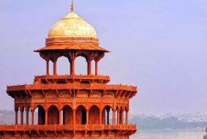 Taj Mahalin luksuskierros yksityisautolla, oppaalla ja 5 tähden lounaalla