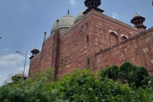 Taj Mahalin luksuskierros yksityisautolla, oppaalla ja 5 tähden lounaalla