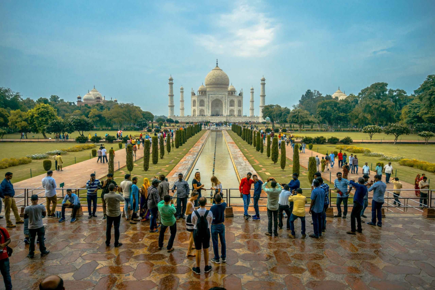 Taj Mahal: Visita de grupo partilhada com transporte a partir de Nova Deli