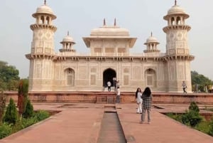 Taj Mahal zonder wachttijd, Fort van Agra en Baby Taj-tour