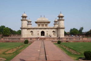 Depuis Delhi : visite privée du Taj Mahal en train super rapide