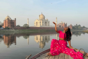 Taj Mahal con il tour 'salta la coda' senza coda