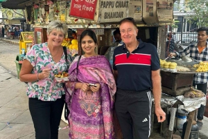 Delhin langat: naisten johtama monumentti-, perintö- ja käsityökierros