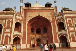 Delhin langat: naisten johtama monumentti-, perintö- ja käsityökierros