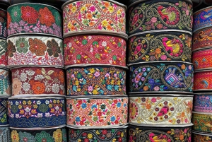 Delhin langat: naisten johtama monumentti-, perintö- ja käsityökierros