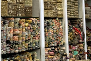 Delhin langat: naisten johtama monumentti-, perintö- ja käsityökierros