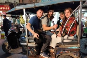 Delhin langat: naisten johtama monumentti-, perintö- ja käsityökierros