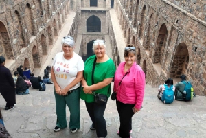 Delhin langat: naisten johtama monumentti-, perintö- ja käsityökierros