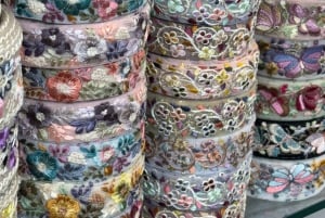 Delhis trådar: Kvinnostyrda monument, arv och hantverkstur