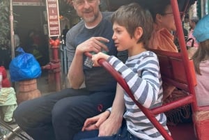 Delhis trådar: Kvinnostyrda monument, arv och hantverkstur