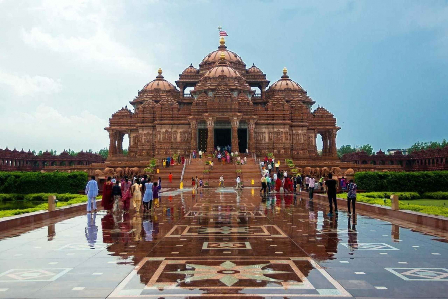 Tur til Swaminarayan Akshardham Guide & transfer til Delhi