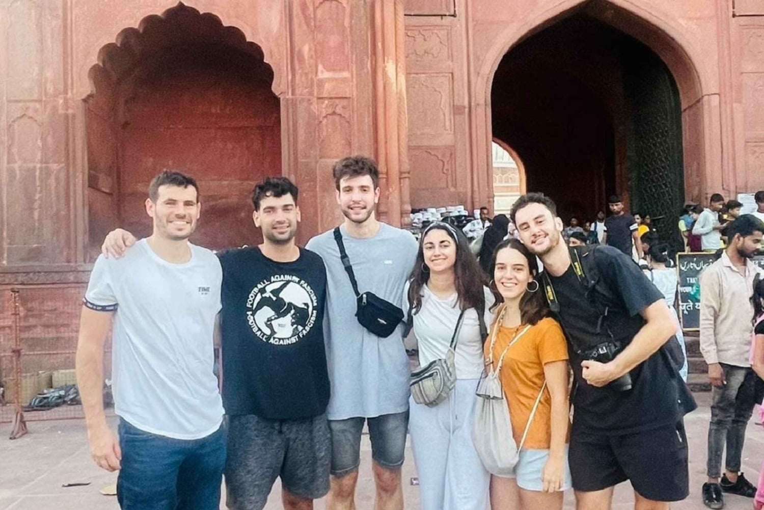 Walk & Explore Old Delhi: Guided Tour by Foot with a Local