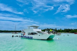 Party-cruise kun for voksne, snorkling og sandbar