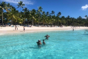 All-Inclusive Excursion to Saona Island from Punta Cana: Lunch and Open Bar