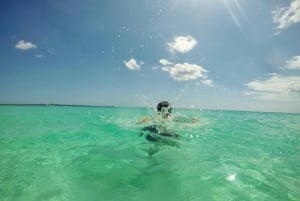 Bahía de las Aguilas: Strandtagestour mit dem Boot