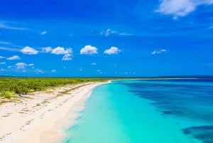 Barahona: Bahía de las Águilas & Laguna Oviedo -päiväretki
