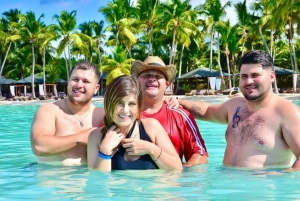 Bavaro: Saona Island VIP Speedboat Tour mit Open Bar