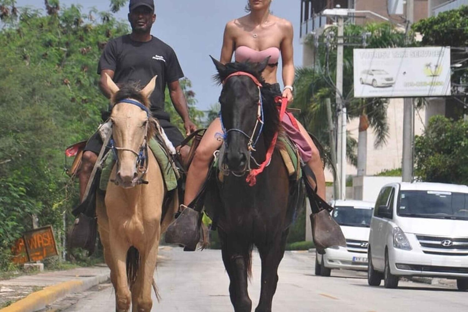 Bayahibe: Horseback Riding Tour with Hotel Pickup