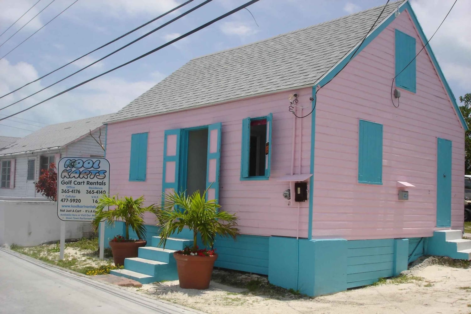 Bayahibe: Monkeyland and Country House Tour with Pickup