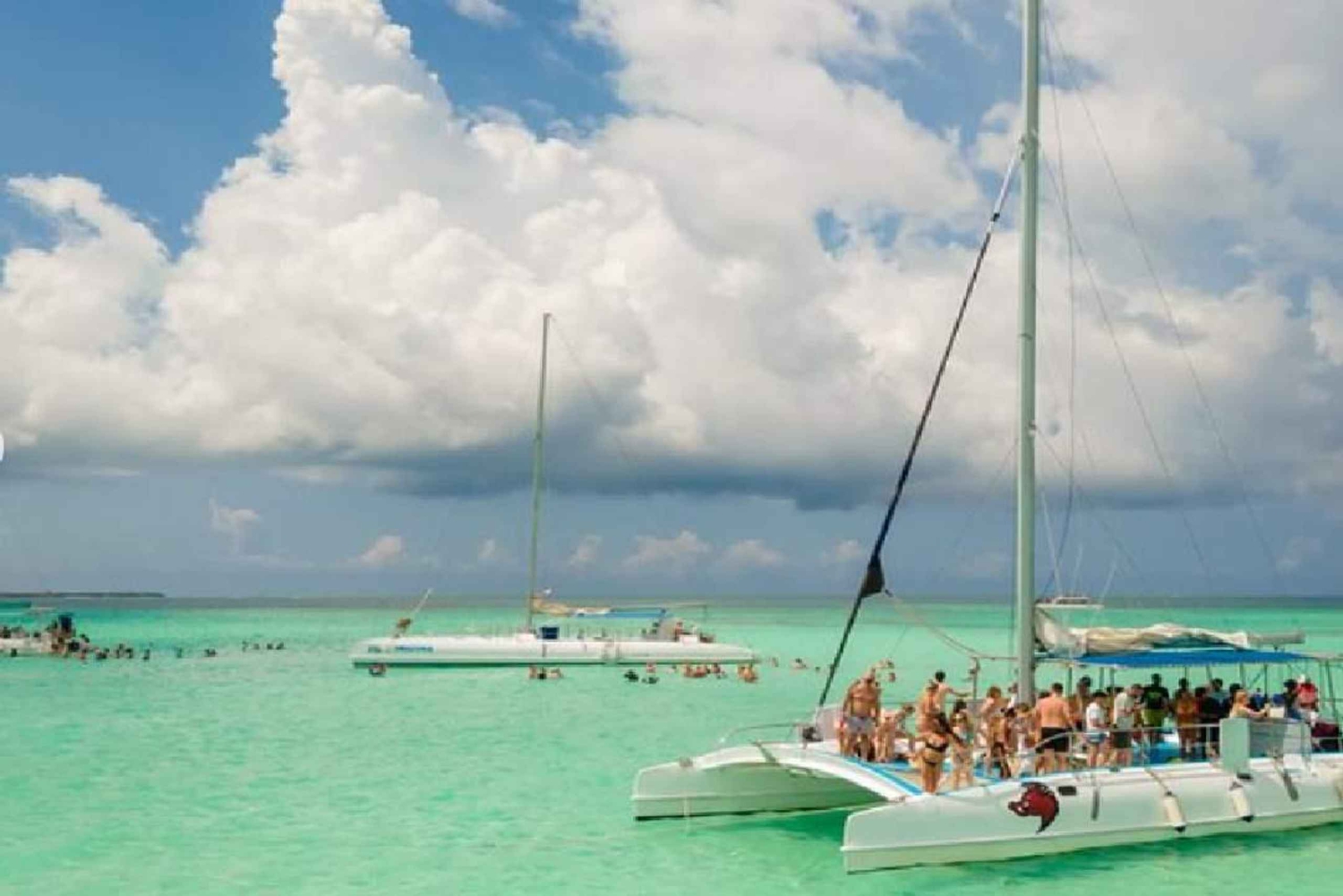 Bayahibe: Catamarantocht naar Saona Island met lunch en drankjes