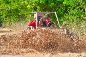 Booggy Adventure en Macao: Cuevas, Playa y Barro Extremo
