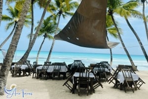 Katamaran Tour zur Insel Saona mit tropischem Mittagsbuffet