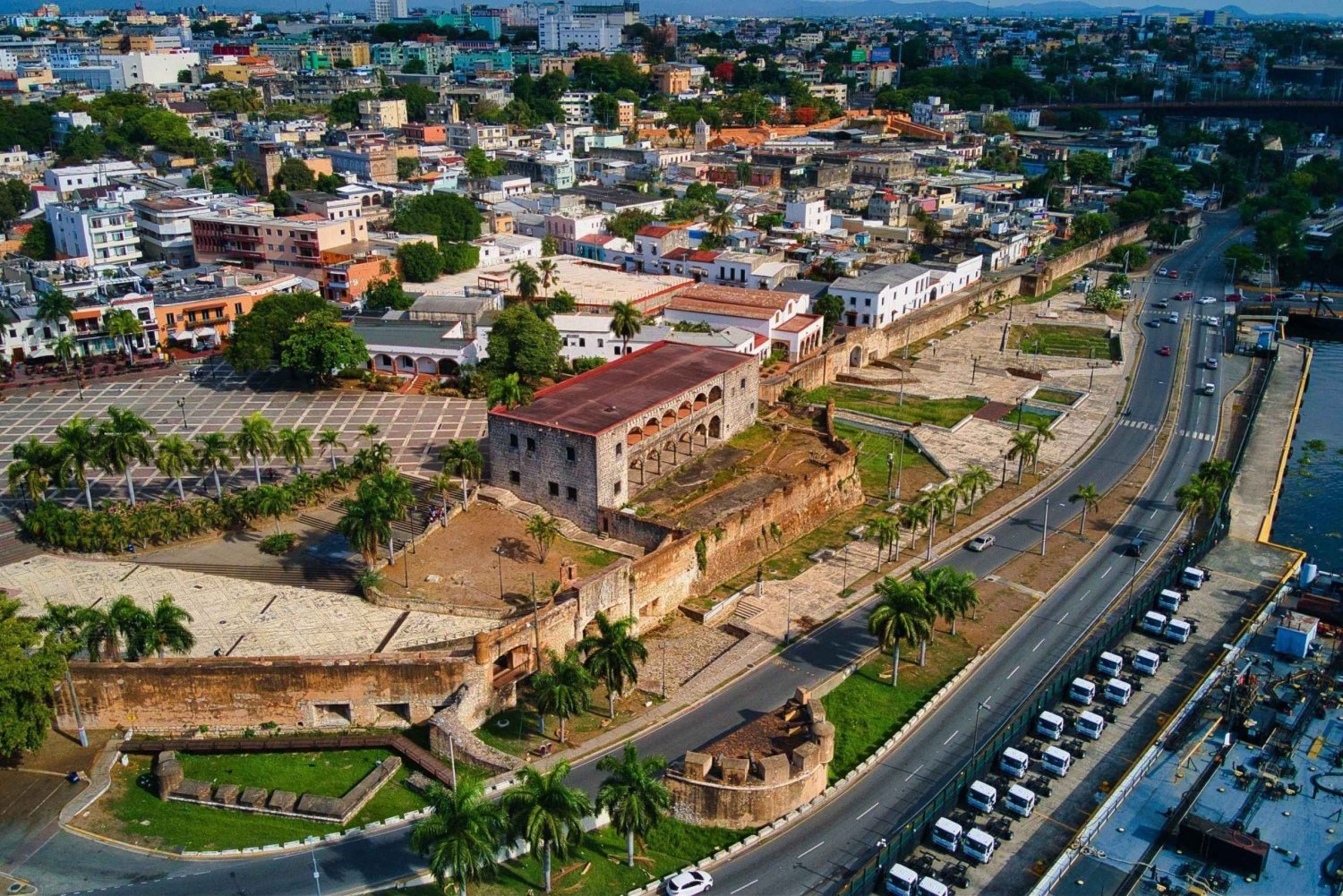 Santo Domingo colonial y bellezas naturales ocultas Tour de la ciudad