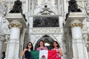 Colonial Zone: Historical Tour with a visit to the Columbus Lighthouse and Tres Ojos Park