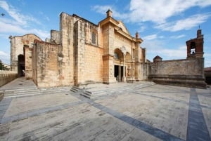 Strefa Kolonialna: historyczna wycieczka z czekoladą i mamajuana