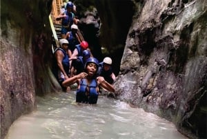 Puerto Plata/Amber Cove: Zipline and Waterfalls with Lunch