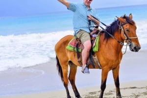 Descobre os trilhos de Punta Cana num passeio a cavalo