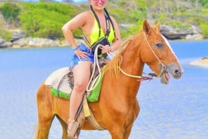 Descobre os trilhos de Punta Cana num passeio a cavalo