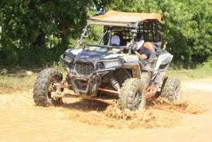 Dominicaanse Buggy van Punta Cana met strand en Cenote