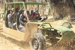 Dominicaanse Buggy van Punta Cana met strand en Cenote