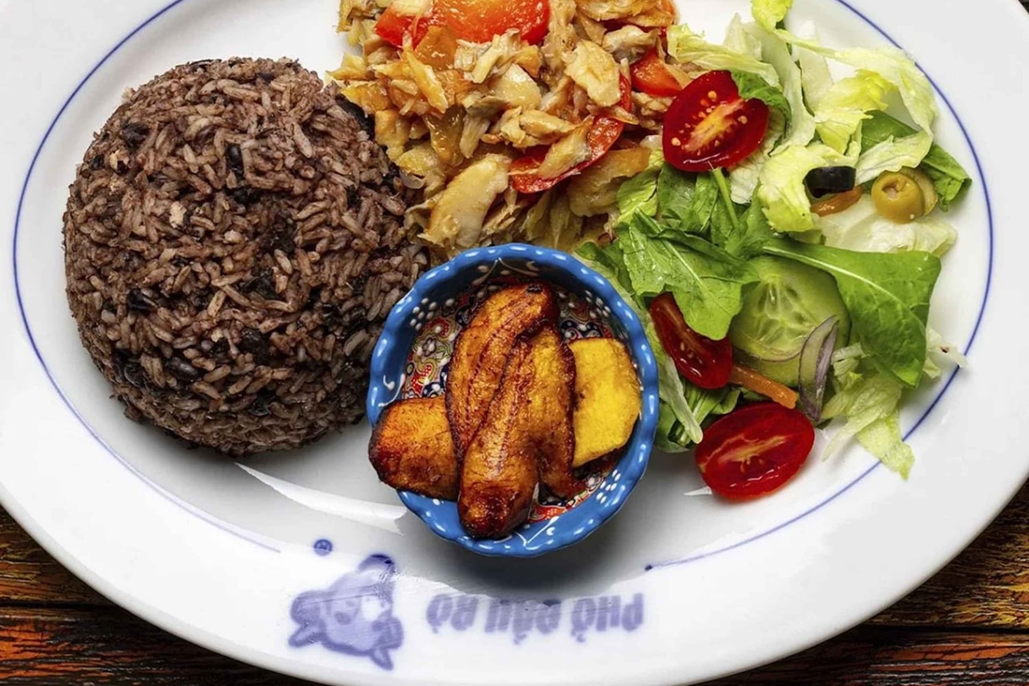 Experiencia de comida, ron y cata de cerveza dominicana