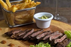 Experiencia de comida, ron y cata de cerveza dominicana