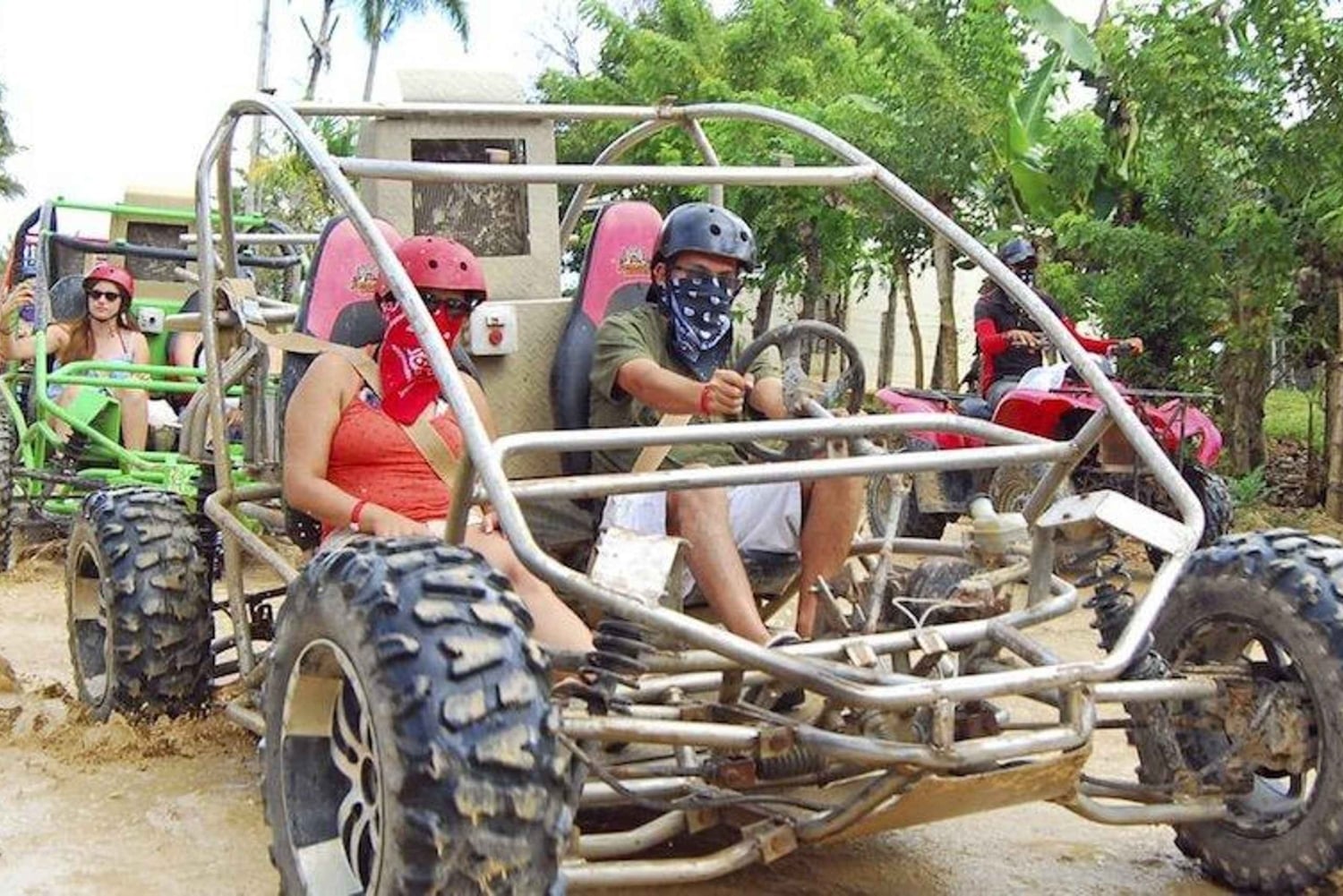 Двойной тур с багги и посещение колониальной зоны и музеев в Санто-Доминго