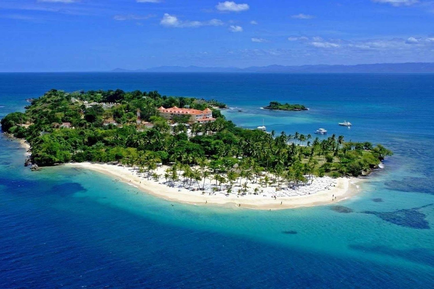 Escursione a Samaná, alla Cascata El Limón e all'Isola Bacardi da Punta Cana